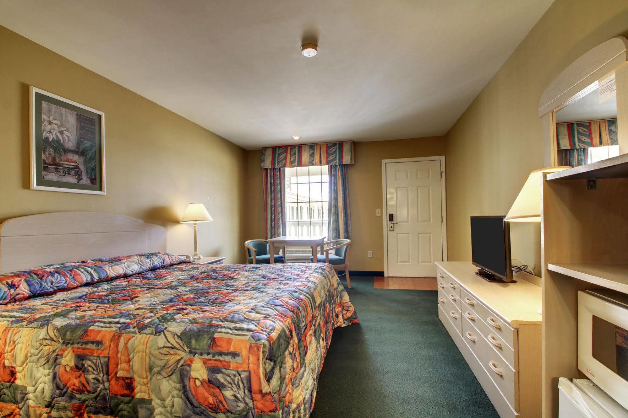 Key West Inn - Childersburg ภายนอก รูปภาพ